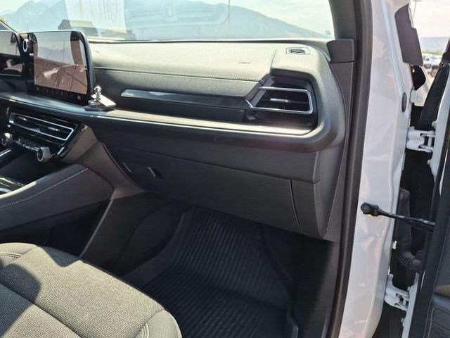 2025 Chevrolet Traverse LT - Photo 34