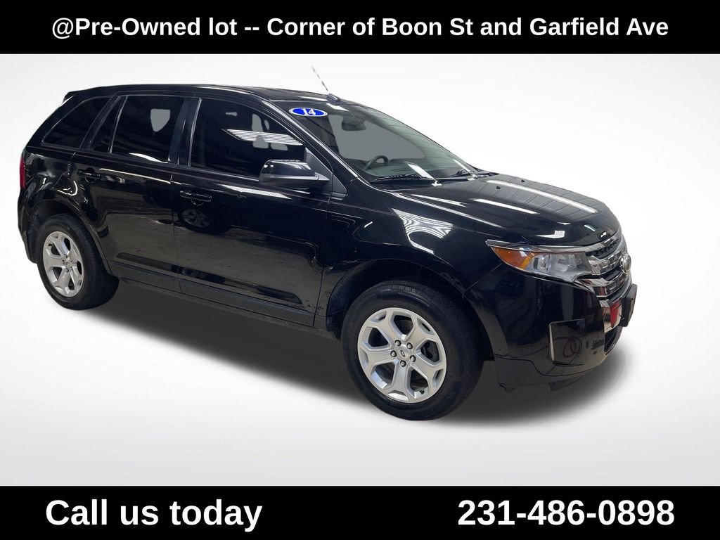 Used 2014 Black Ford SEL image 10