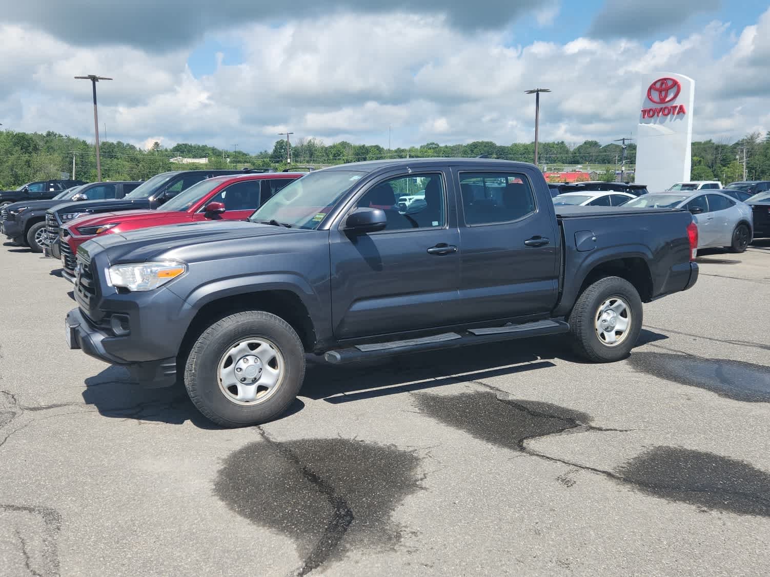 2017 Toyota Tacoma SR Double Cab 4x4 V6 Auto Short Bed's photo