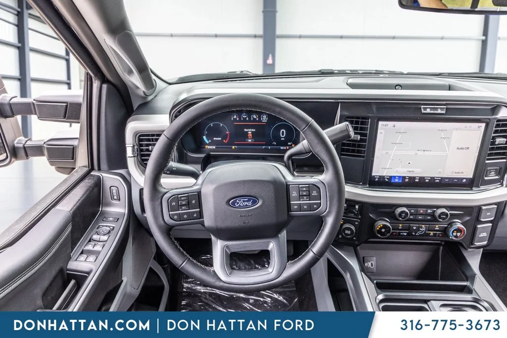 New 2027 Agate Black Metallic Ford F-250® XLT image 6