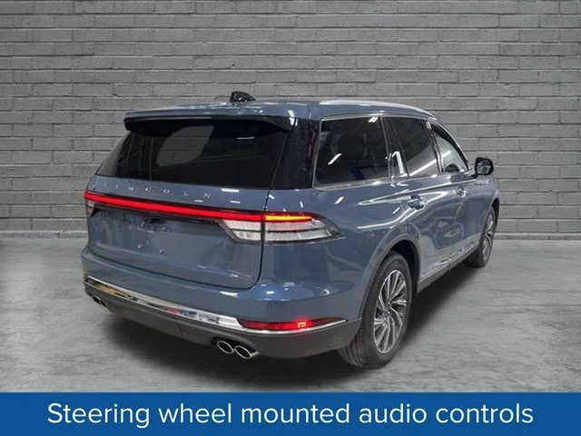 New 2026 Whisper Blue Metallic Clearcoat Lincoln Premiere® image 13
