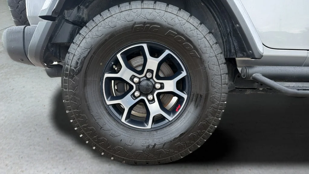 Used 2019 Billet Silver Jeep Unlimited Rubicon image 25