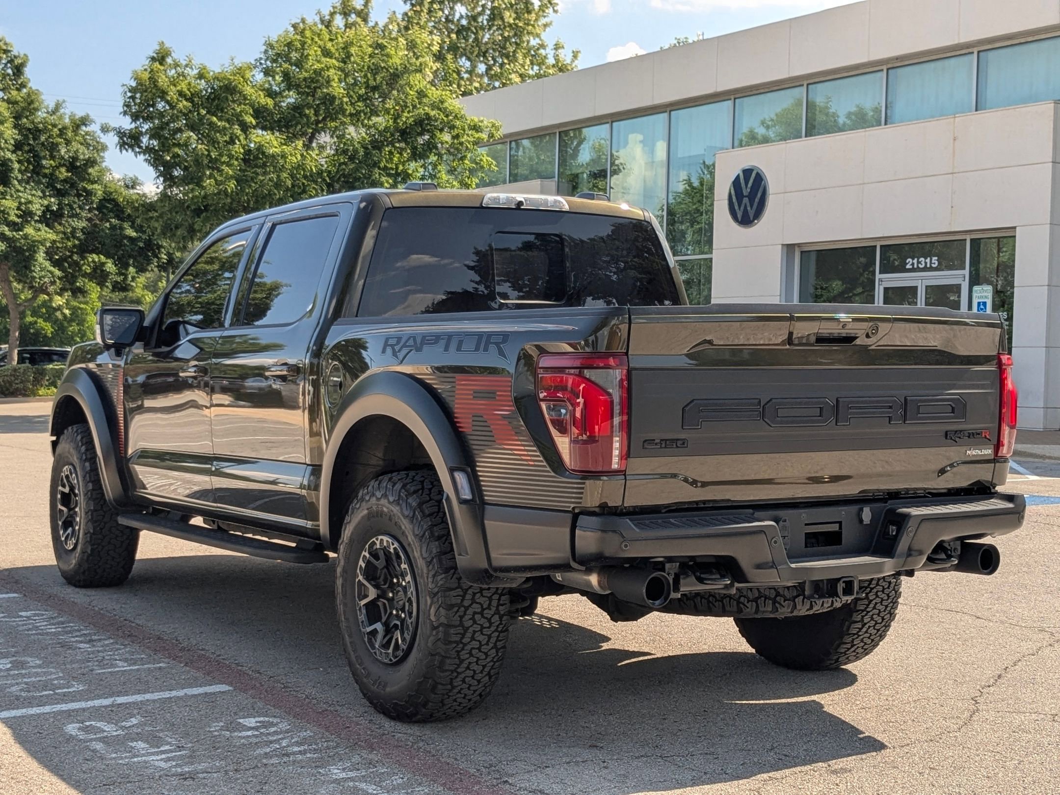 Used 2024 Green Ford Raptor image 5