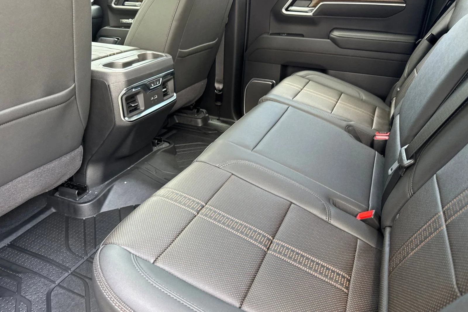 2026 Chevrolet Silverado 1500 High Country - Photo 11