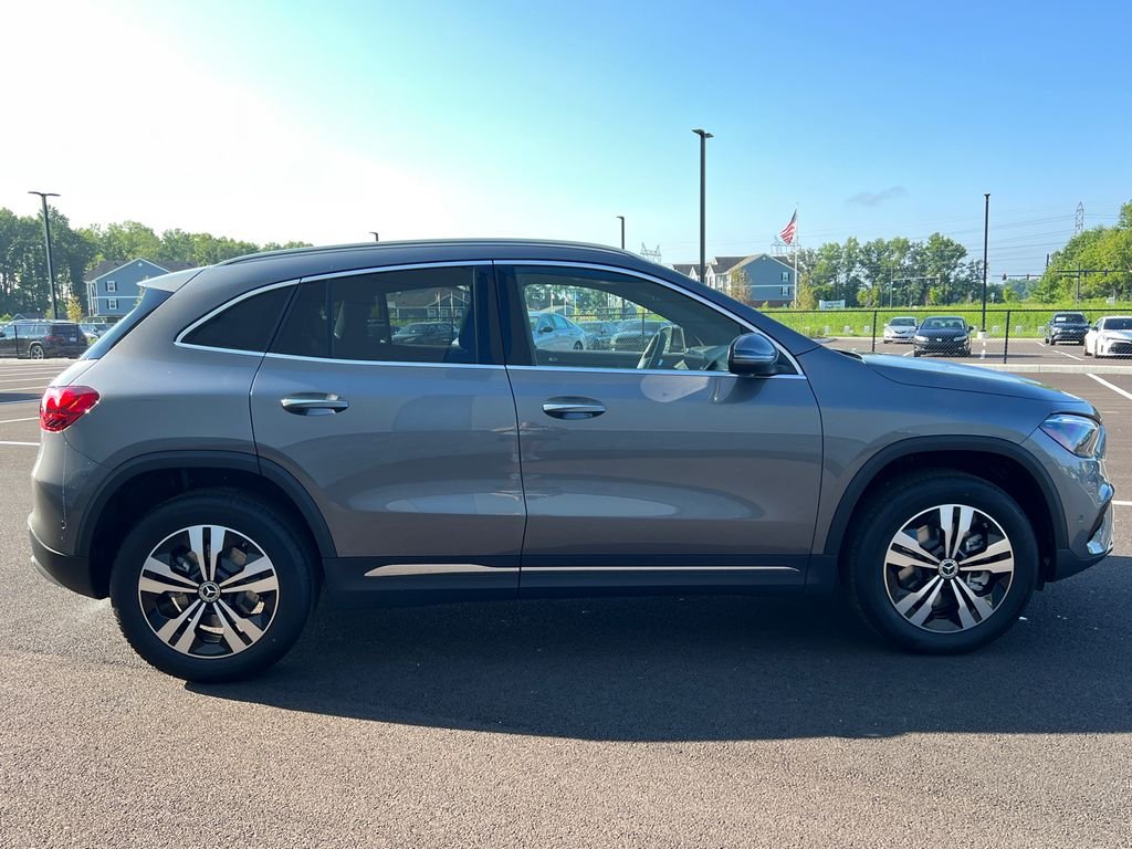 New 2026 Mountain Grey Metallic Mercedes-Benz GLA 250 image 9