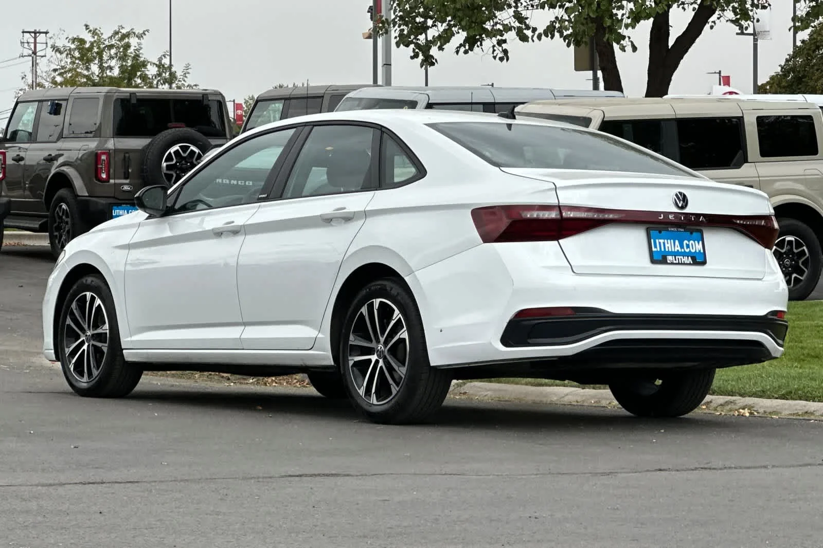 Certified Used 2025 Pure White Volkswagen Sport image 6