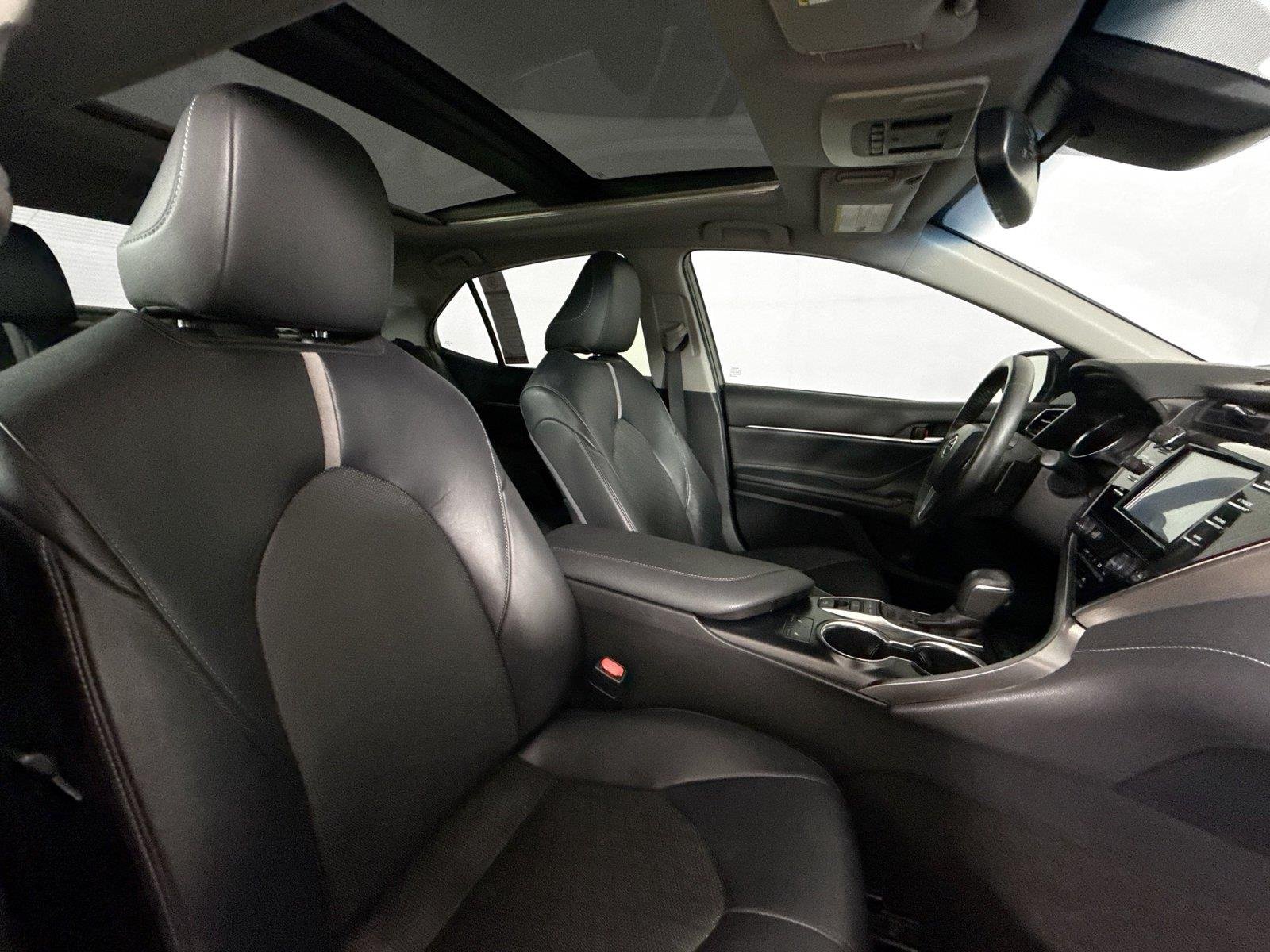 Used 2018 Ruby Flare Pearl Toyota XSE image 40