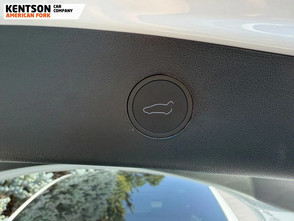 Used 2023 White Tesla Long Range image 31