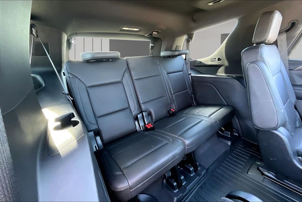 Used 2021 Gray Chevrolet Z71 image 30