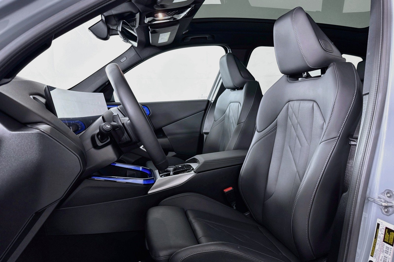 Used 2025 BROOKLYN GREY BMW 30 xDrive image 16