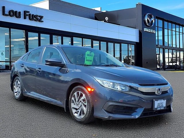 Used 2018 Gray Honda EX image 1