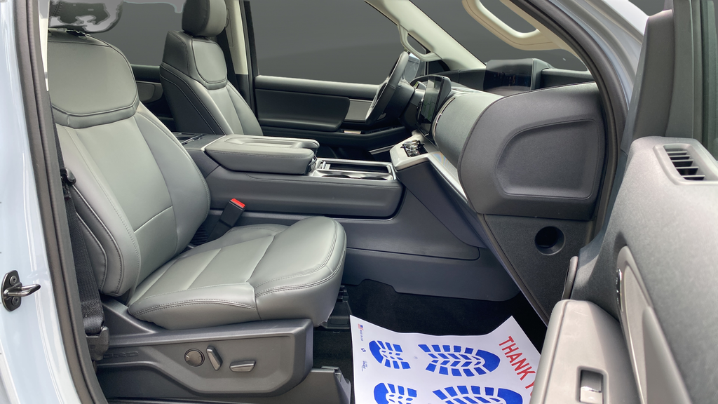 New 2026 Glacier Gray Metallic Tri-Coat Ford Active image 24