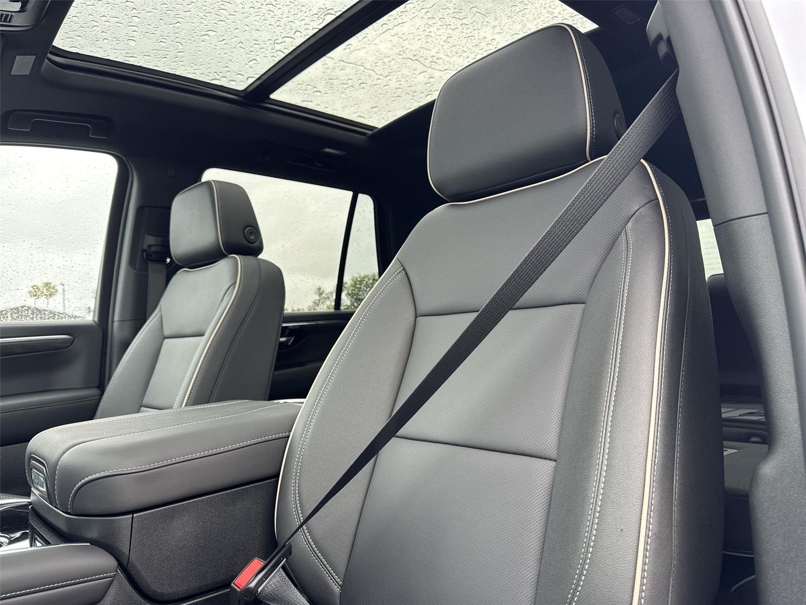 2026 Chevrolet Tahoe Premier - Photo 23