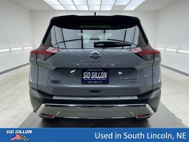 Used 2021 Boulder Gray Pearl/Super Black Nissan Platinum image 5