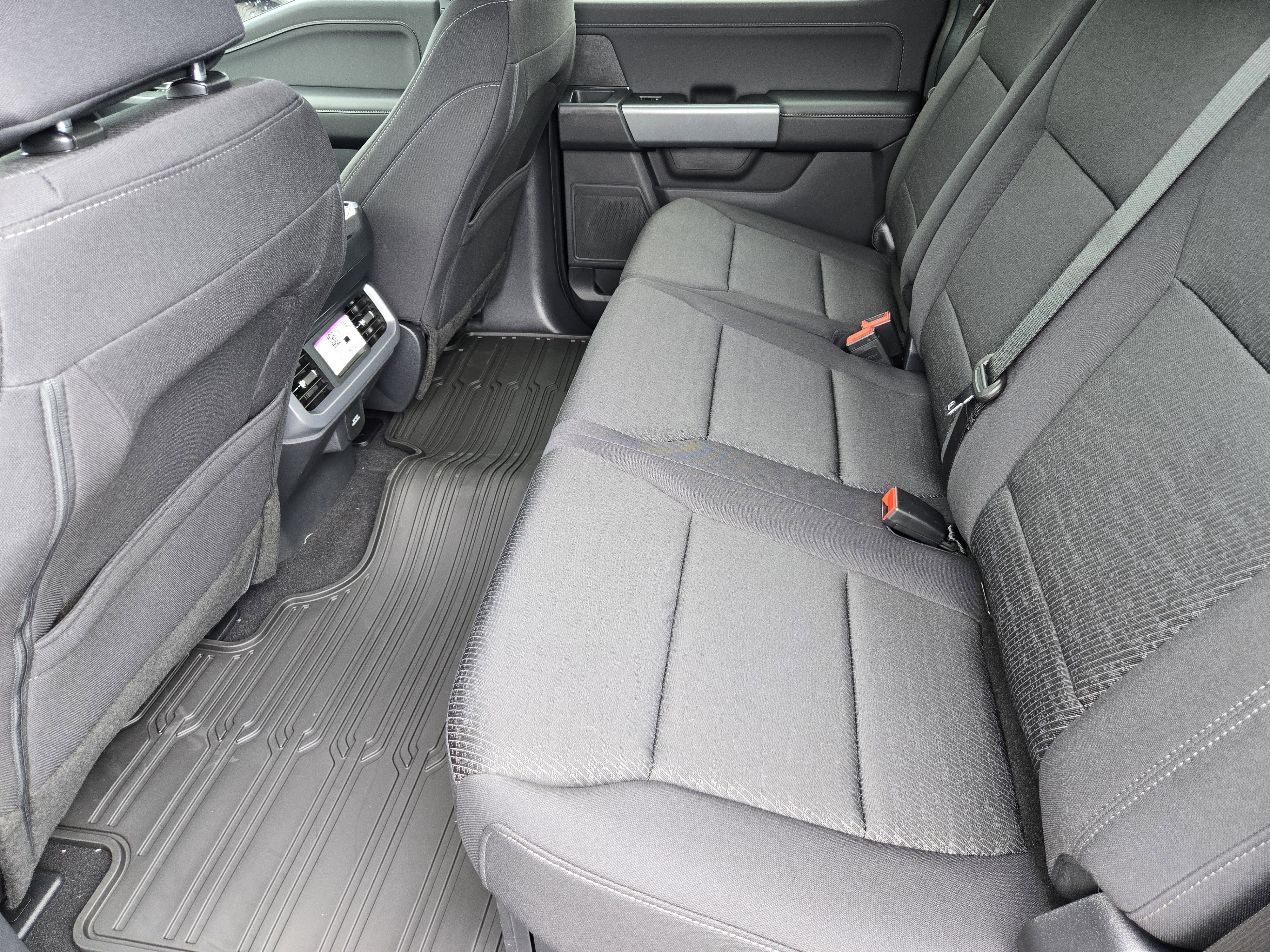 New 2026 Agate Black Metallic Ford XLT image 19