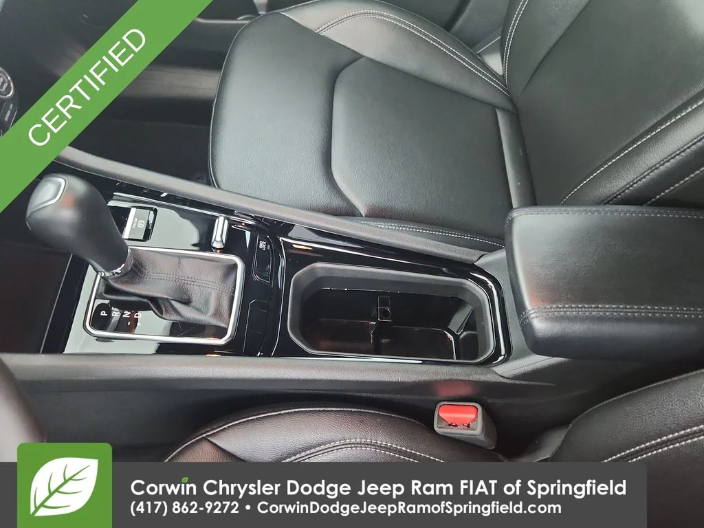 Certified Used 2025 Silver Jeep Limited image 27