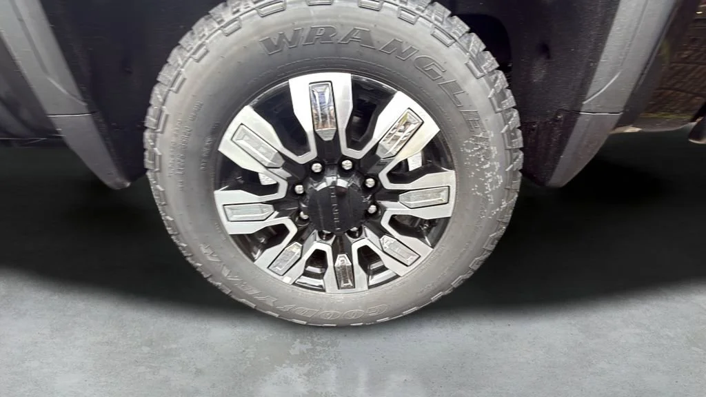 2026 GMC Sierra 2500HD Denali - Photo 17