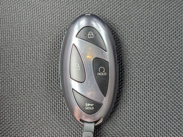 New 2027 Shimmering Silver Hyundai SE FWD image 70