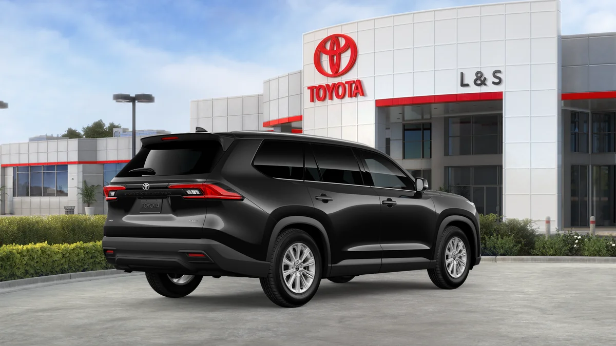 New 2026 Midnight Black Metallic Toyota XLE image 20