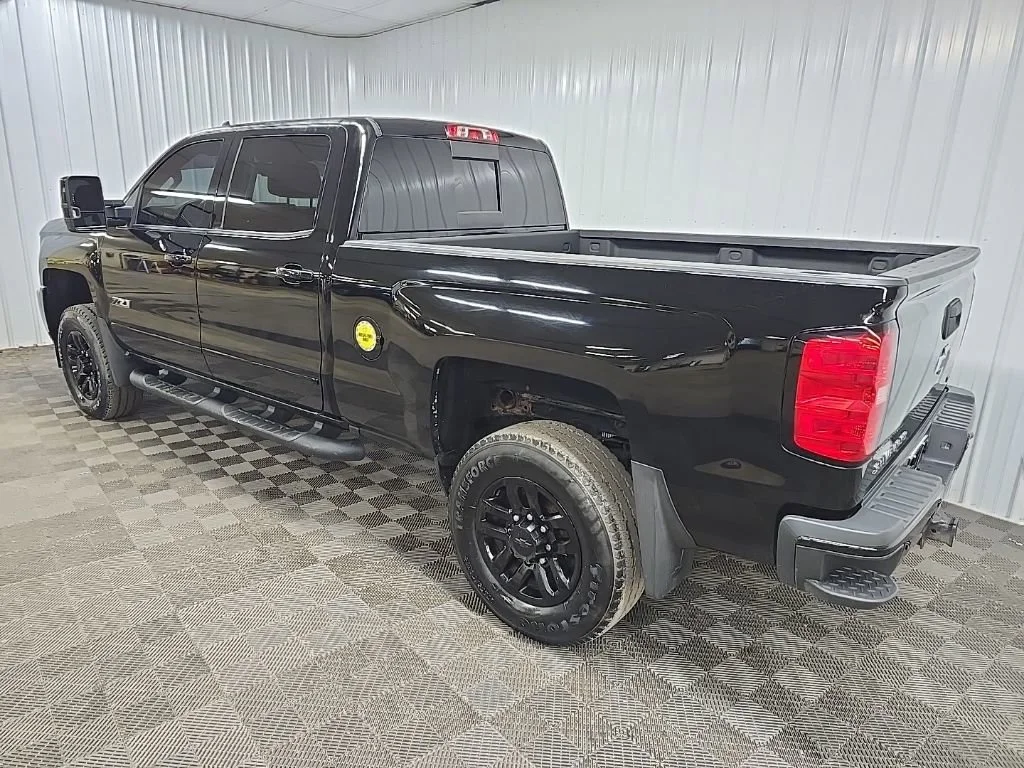 Used 2019 Black Chevrolet LTZ image 9