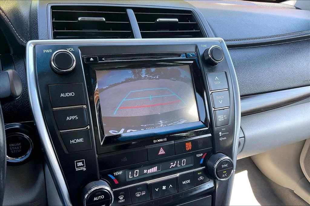 Used 2016 Black Toyota XLE image 21
