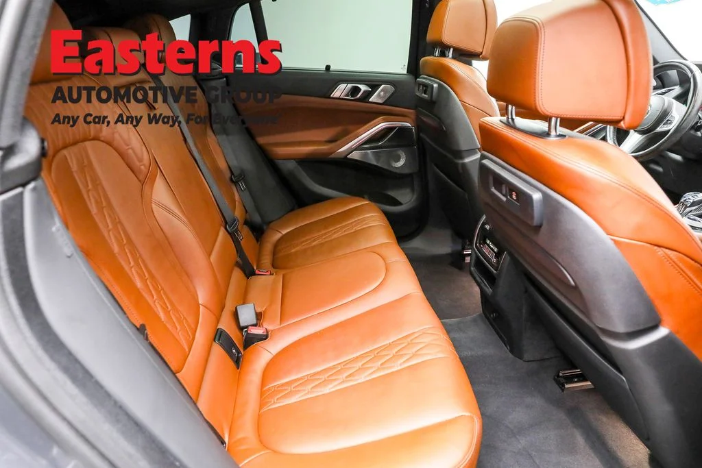 Used 2023 Gray BMW M50i image 24
