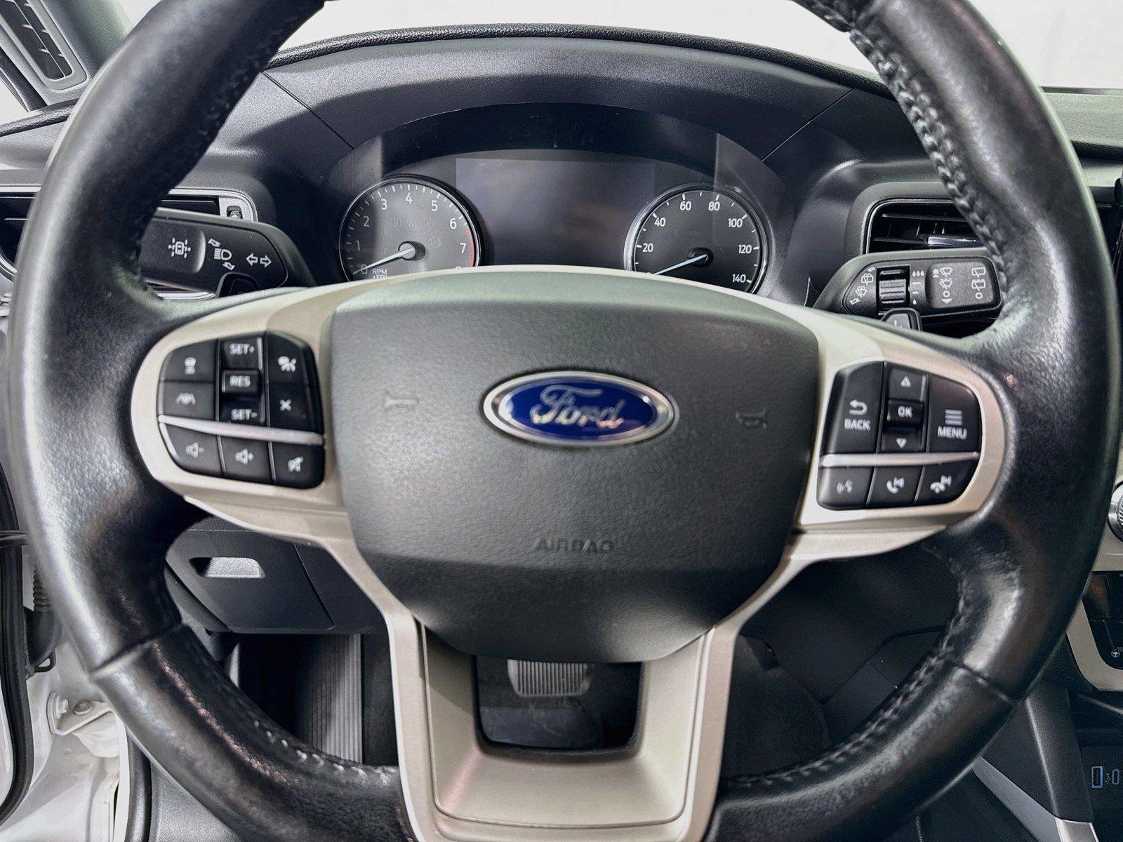 Used 2021 Oxford White Ford XLT image 17