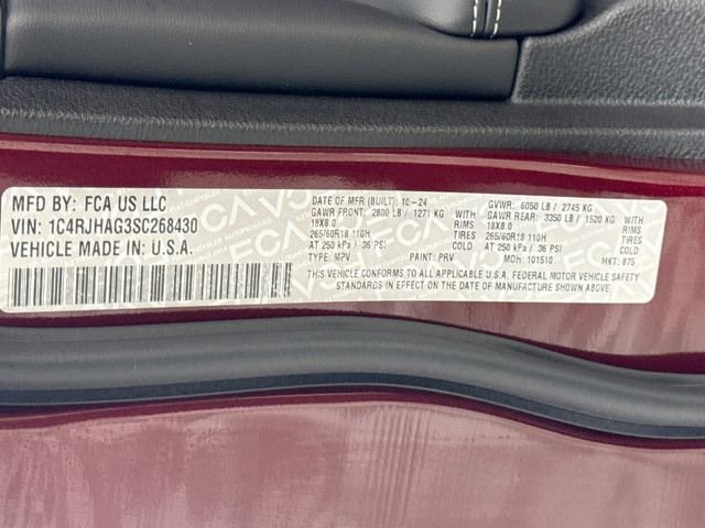 Used 2025 Red Jeep Laredo X image 31