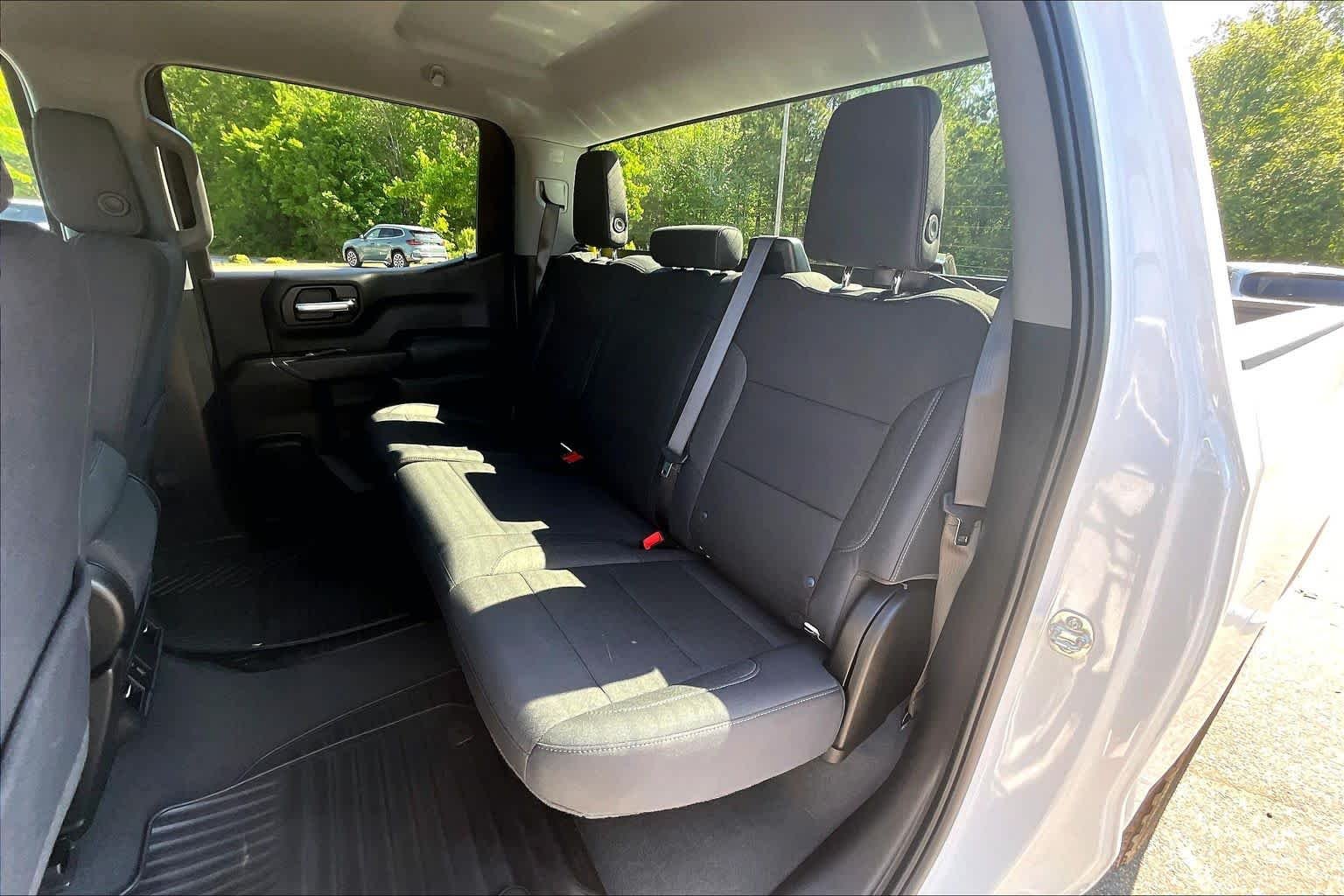 2025 Chevrolet Silverado 1500 Custom - Photo 21