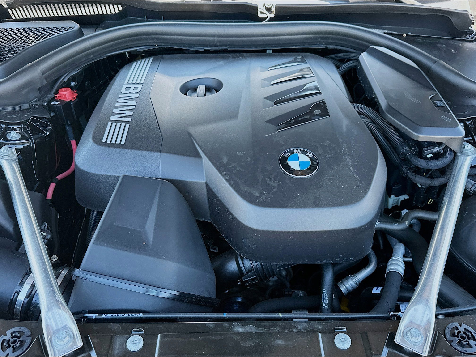 New 2025 Black Sapphire Metallic BMW 530i image 25