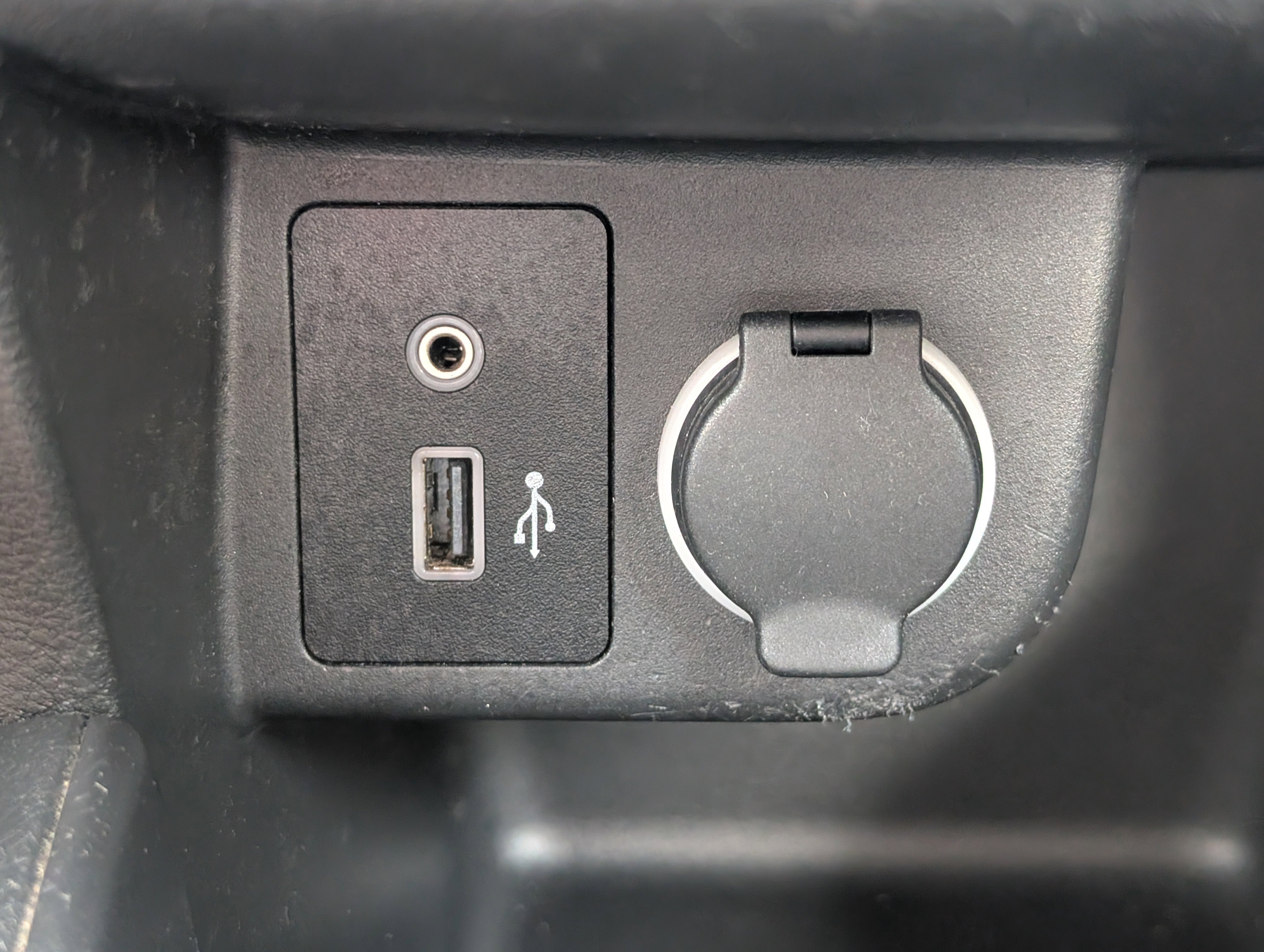 Used 2021 Super Black Nissan S image 18
