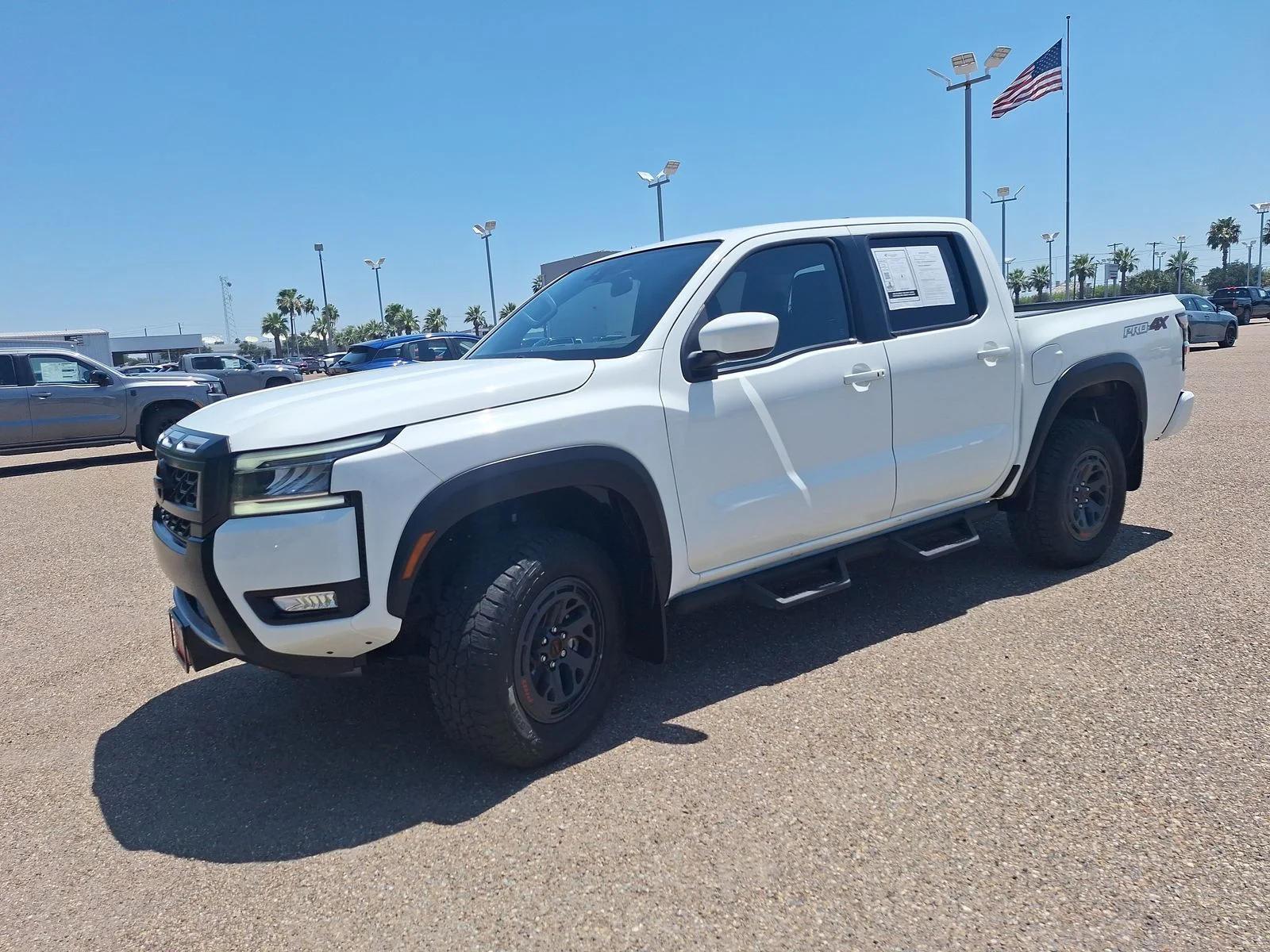 Used 2025 White Nissan PRO-4X image 3