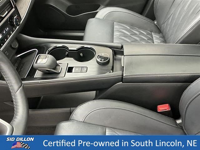 Used 2024 Champagne Silver Metallic Nissan Platinum image 14