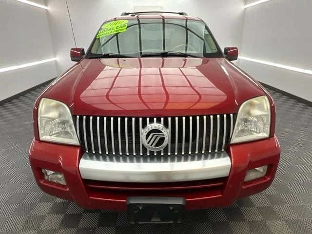 Used 2010  Mercury Base image 2