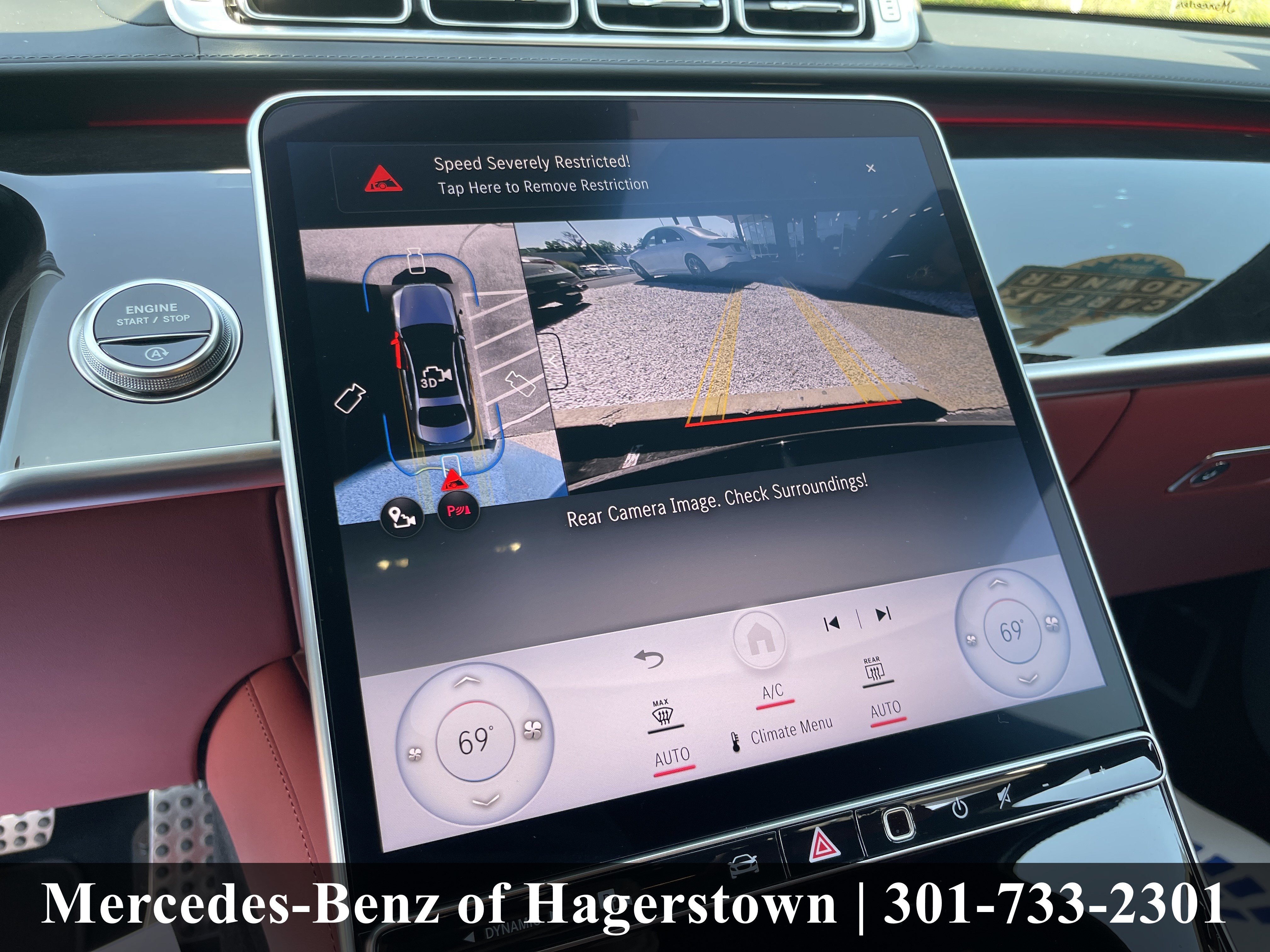 Certified Used 2025 Obsidian Black Metallic Mercedes-Benz S 580 4MATIC® Sedan image 11