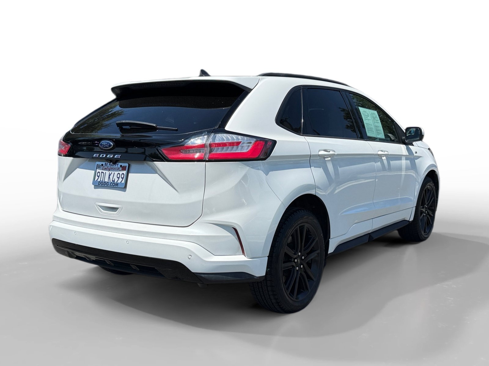 Used 2022 White Metallic Ford ST Line image 5