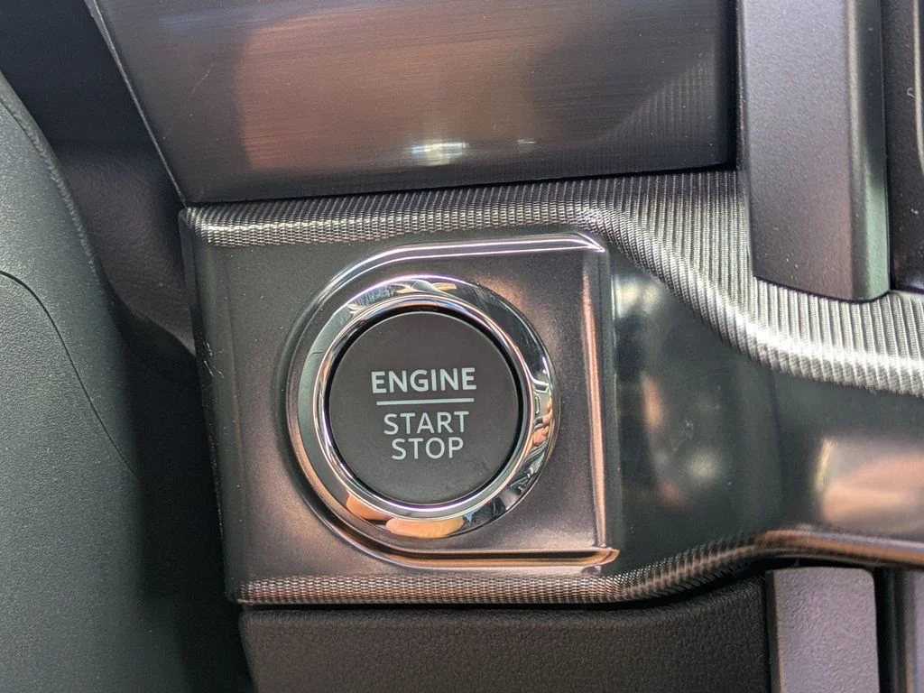 New 2026 Oxford White Ford Lariat image 34