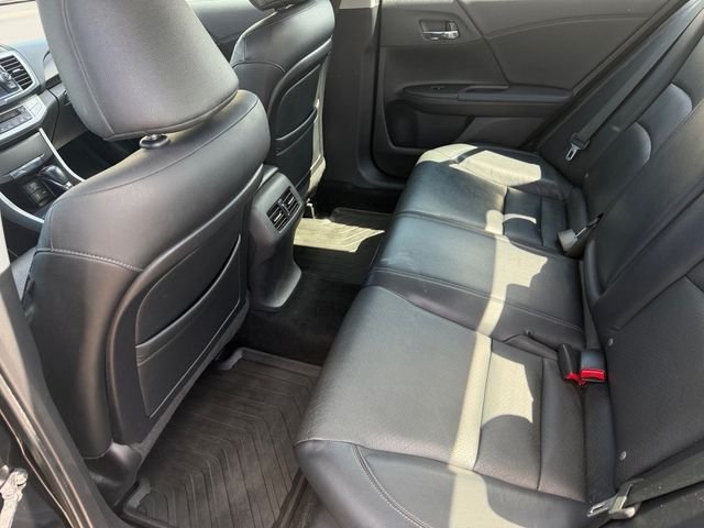 Used 2014 Black Honda EX-L image 11