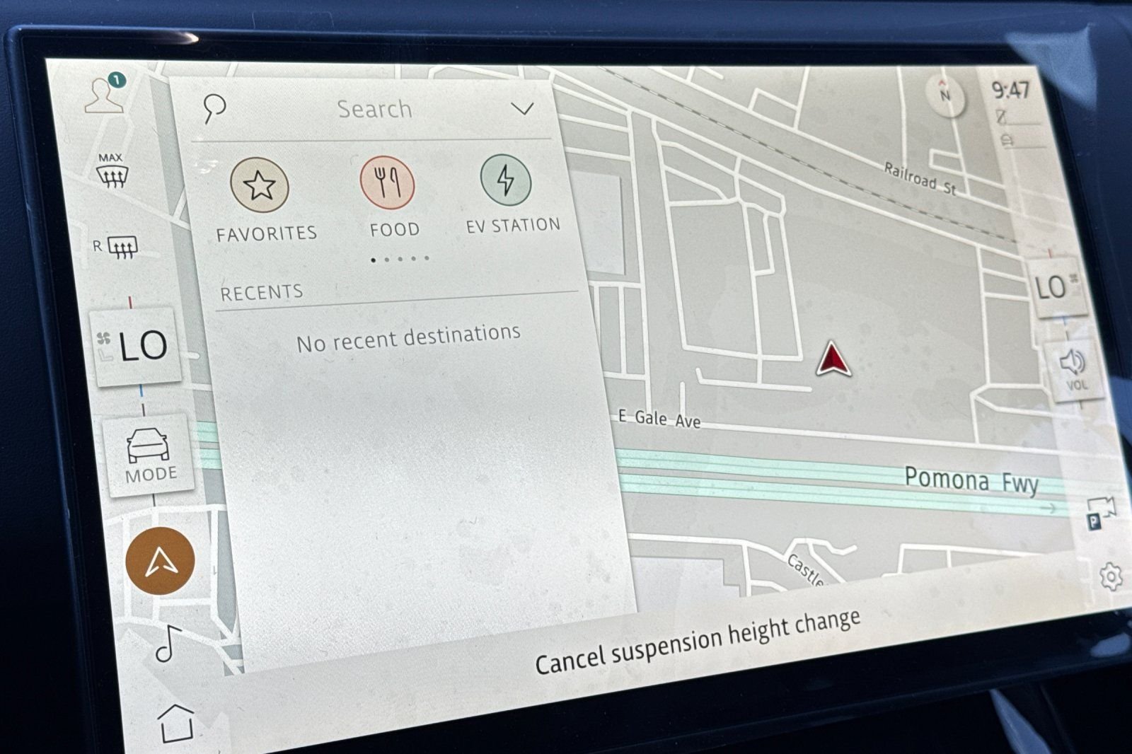 New 2026 Fuji White Land Rover Dynamic SE image 22