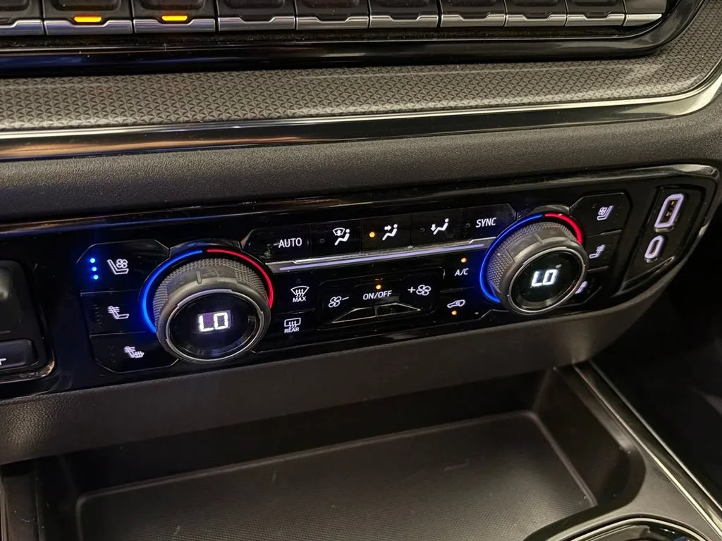 Used 2022 Black Chevrolet ZR2 image 35