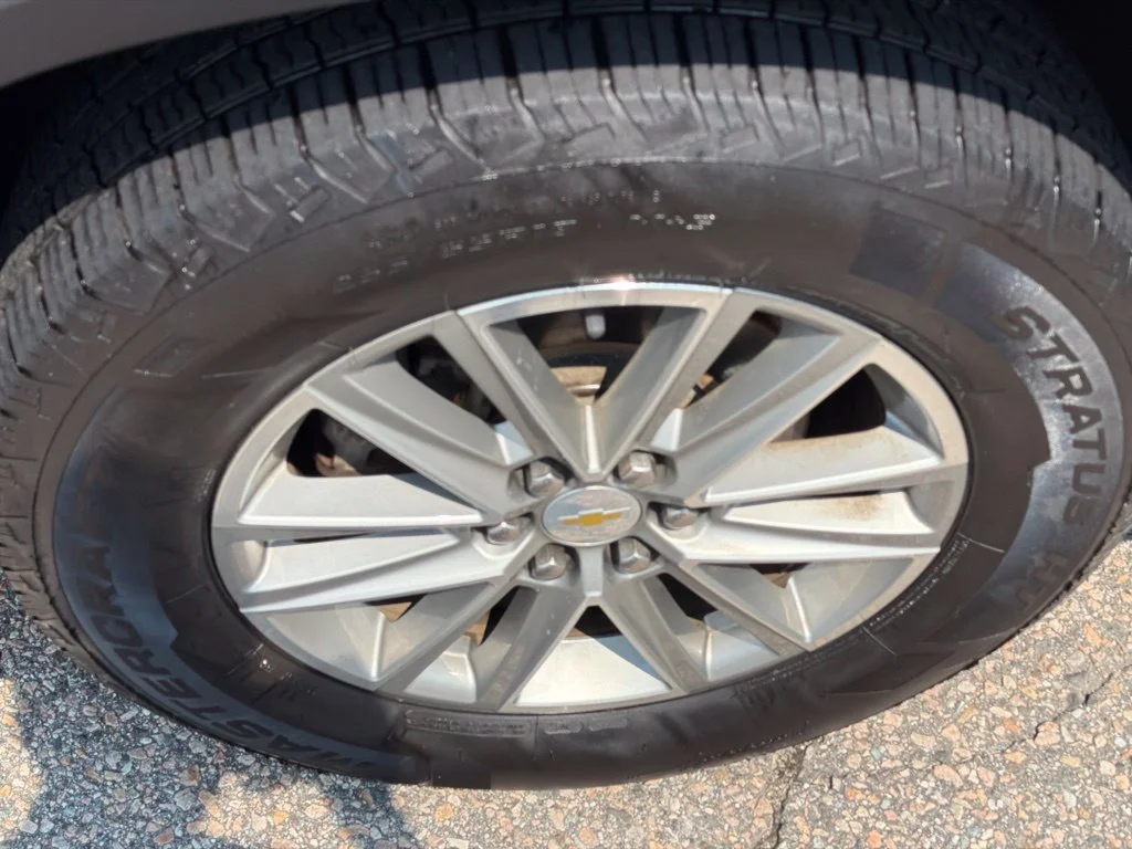 2023 Chevrolet Traverse 1LT - Photo 10