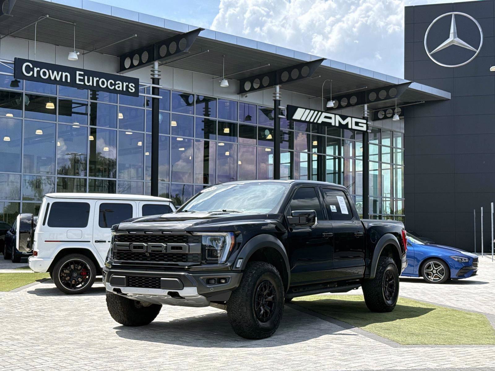 2023 Ford F-150 Raptor 4x4 SuperCrew 5-1/2 Box's photo