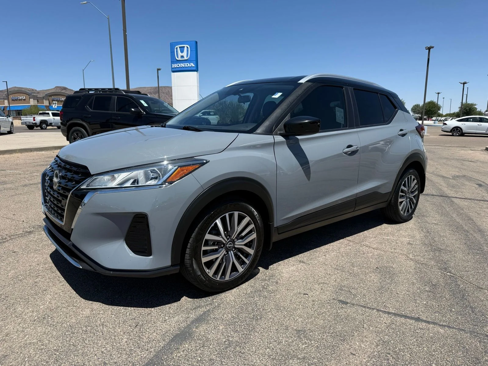 2023 Nissan Kicks 1.6 SV's photo