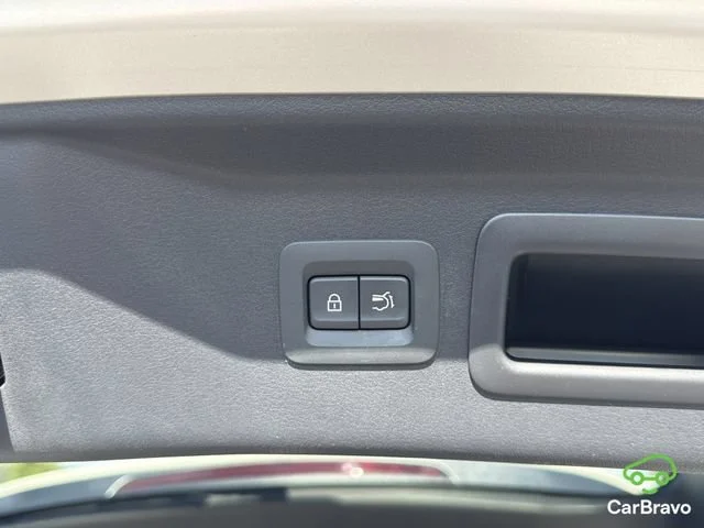 Used 2025 Tan Mazda 3.3 Turbo Preferred Package image 12