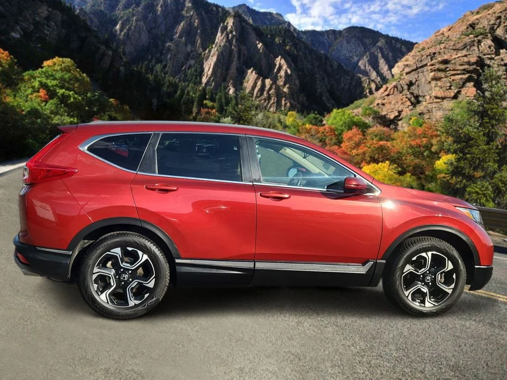 Used 2019 Red Honda Touring image 2