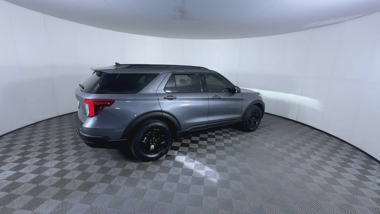 Used 2022 Carbonized Gray Metallic Ford Timberline image 8