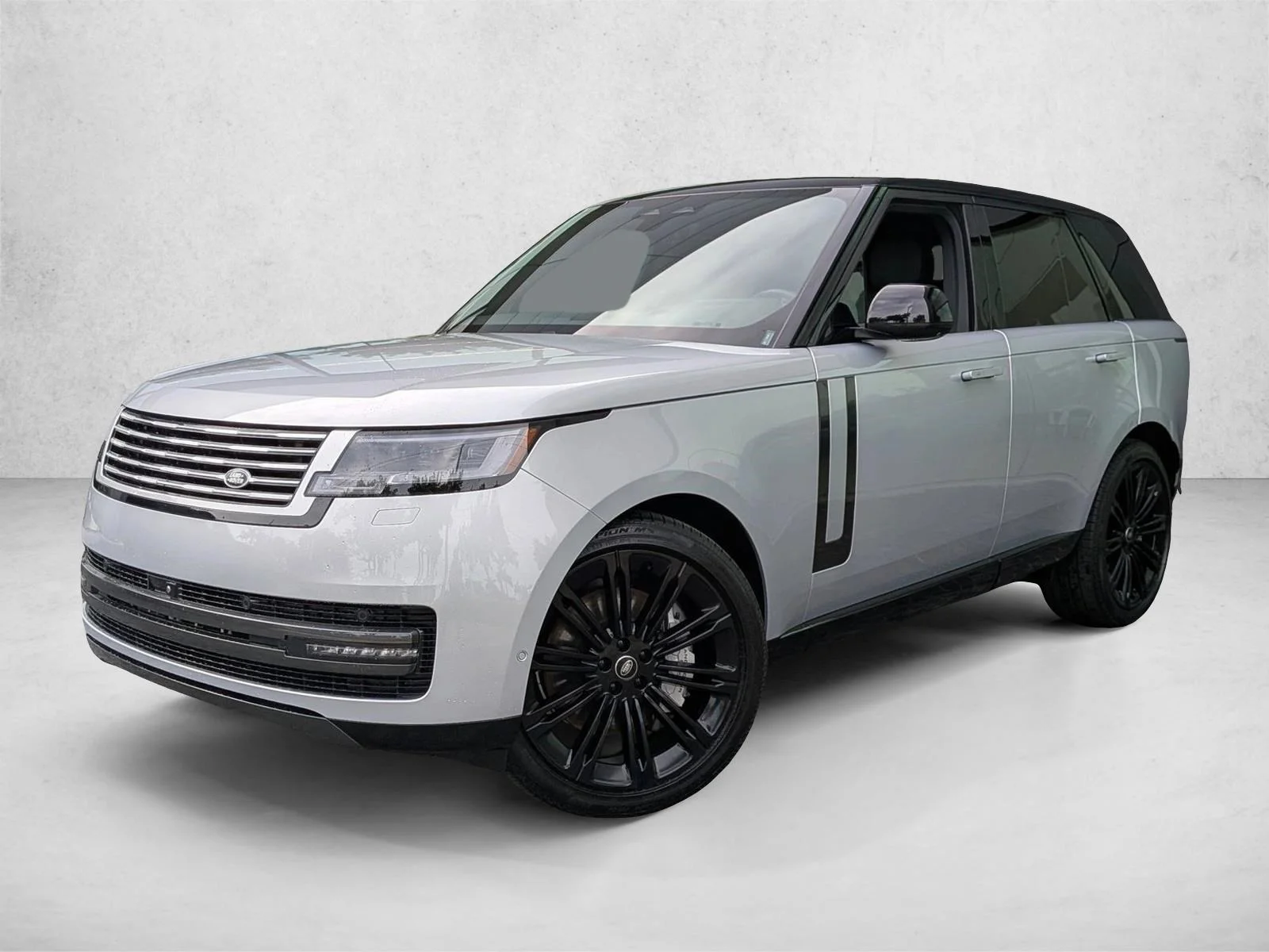 Used 2025 Hakuba Silver Metallic Land Rover SE image 1