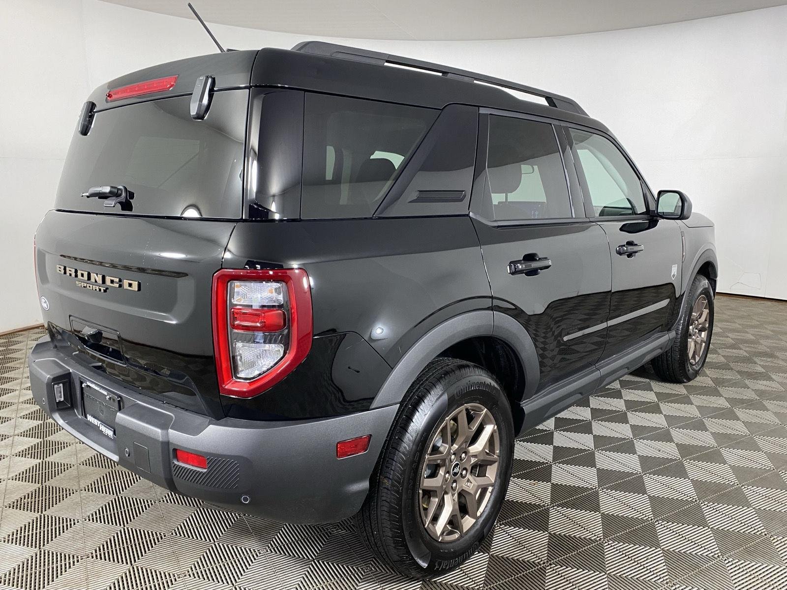Used 2026 Shadow Black Ford Big Bend image 7