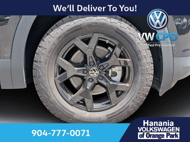 Certified Used 2025 Black Volkswagen 2.0T Peak Edition image 11