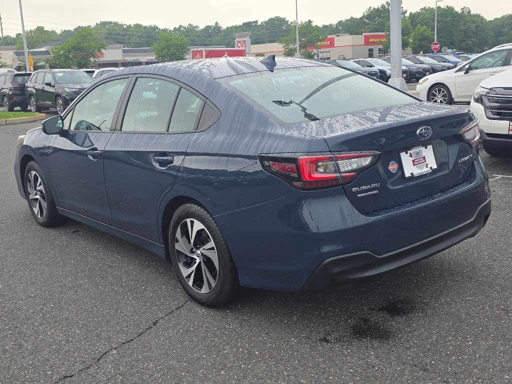Used 2025 Cosmic Blue Pearl Subaru Premium image 15